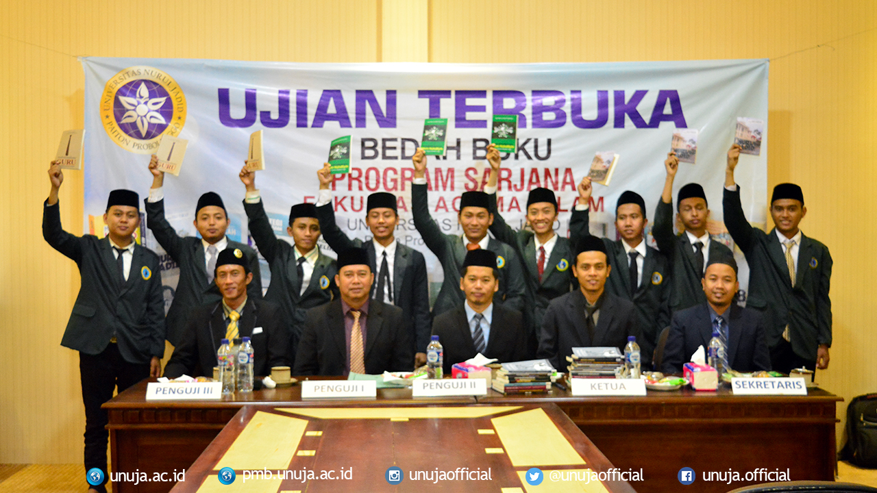 Selebrasi foto bersama para peserta Ujian Terbuka bersama seluruh dewan penguji