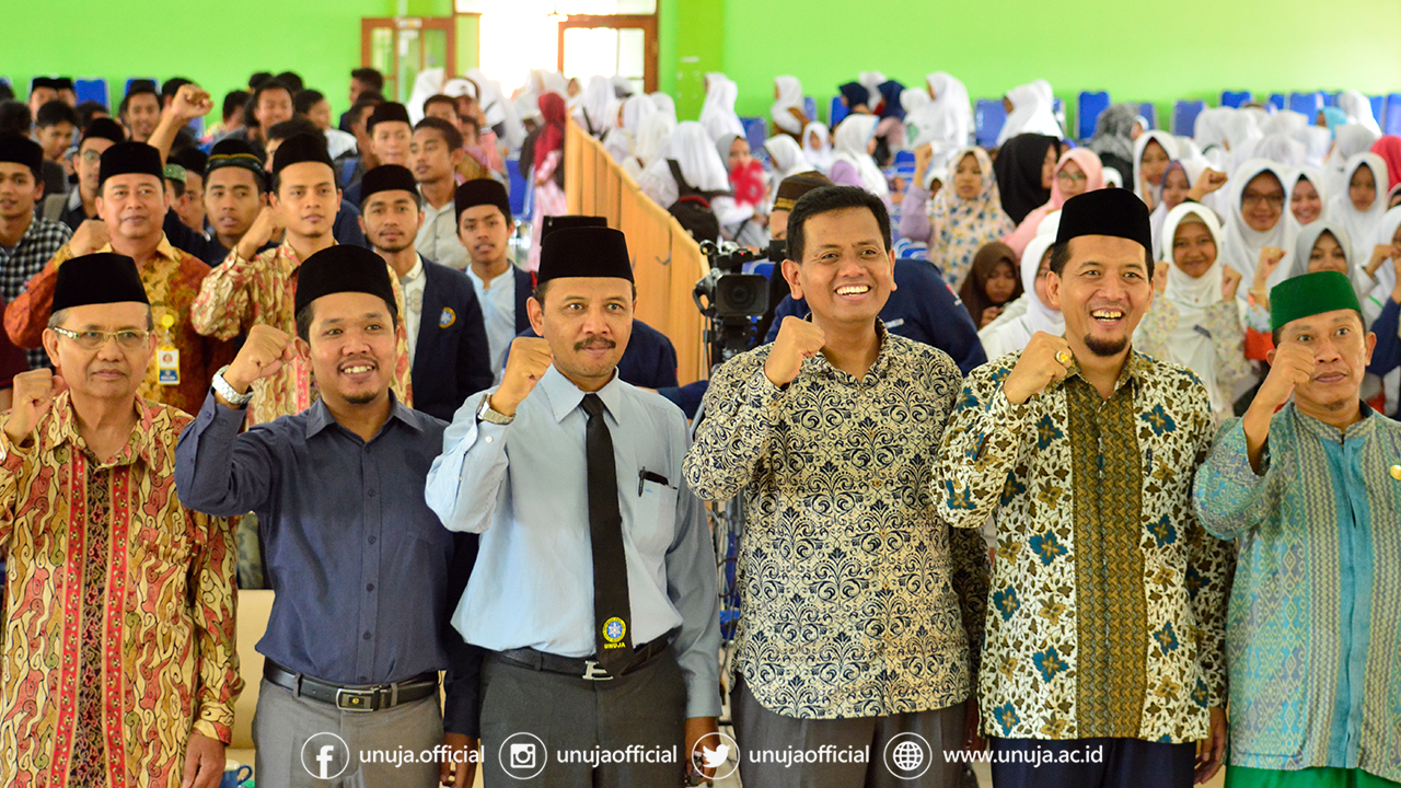 Seminar Revitalisasi Peran Pemuda bersama Kemenpora RI